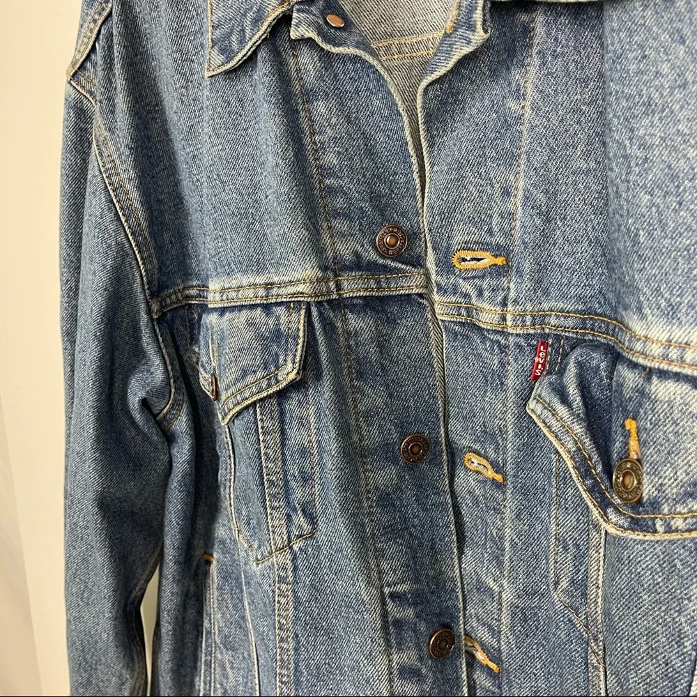 Levis Blue Denim Relaxed Trucker Jacket Mens Size M 7112 - Picture 9 of 11